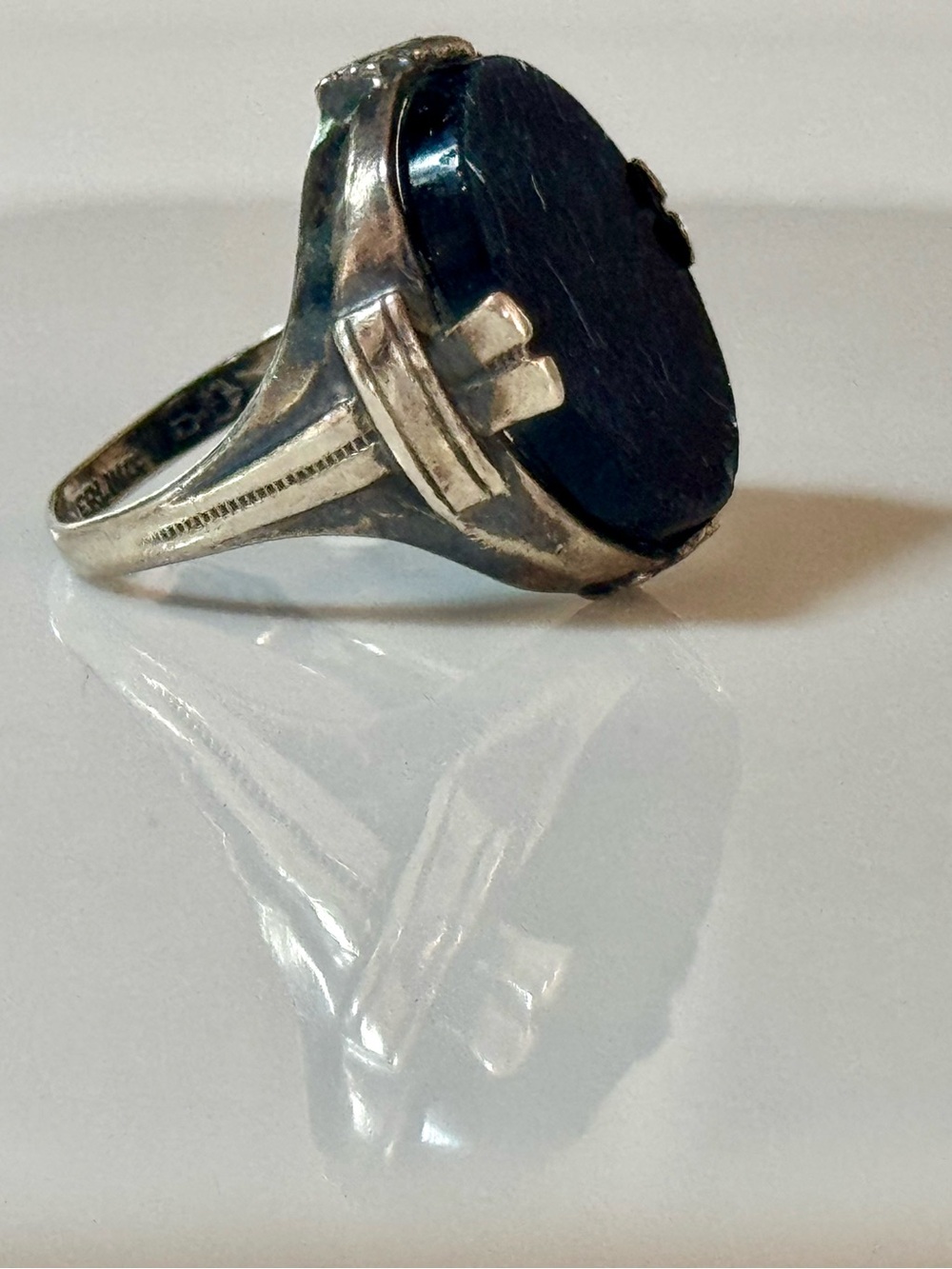 Vintage Sterling Black Onyx Ring Signed with a “J” and an Arrow